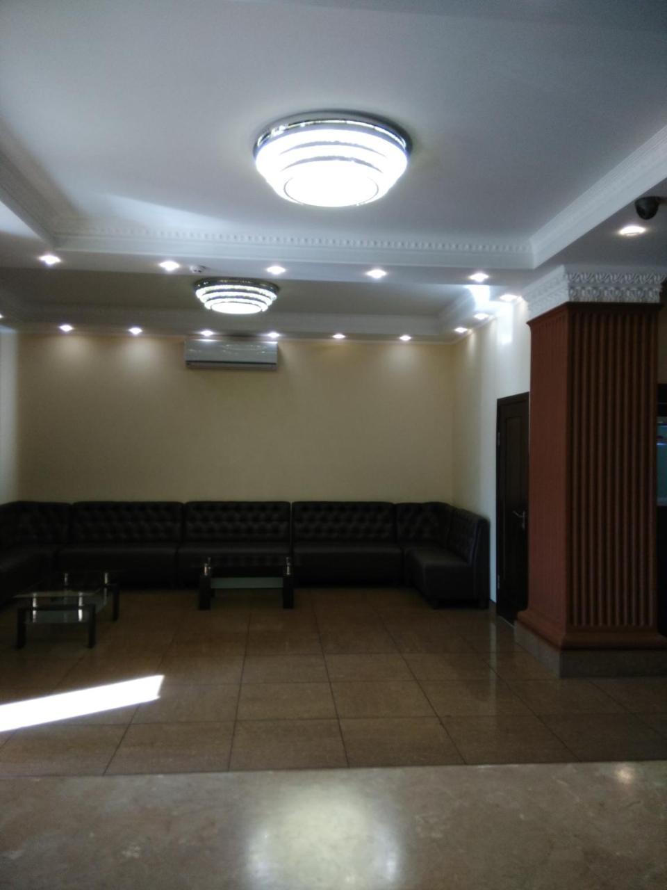 Uman Hotel Exteriör bild